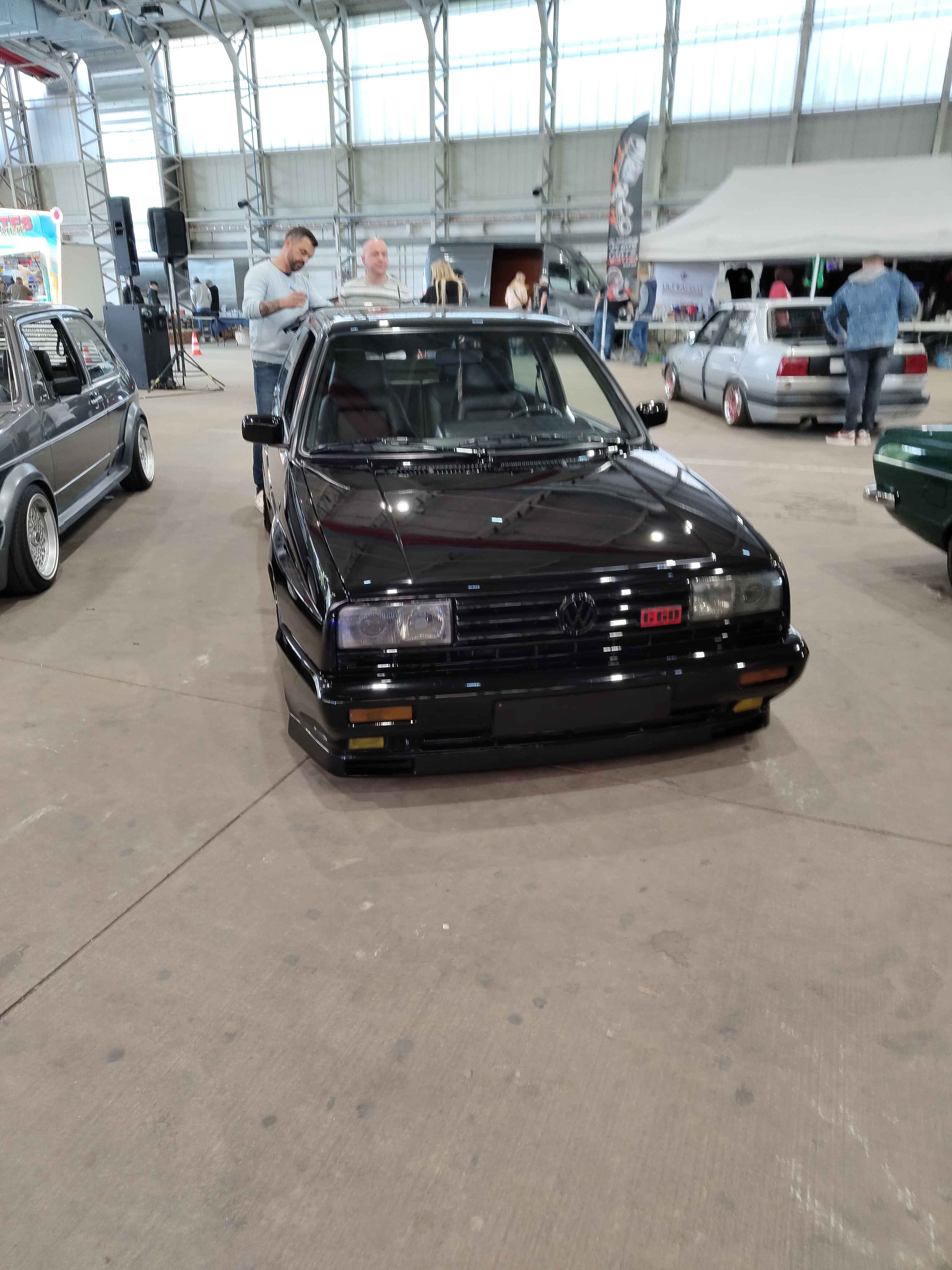 a car image is supposed to be here