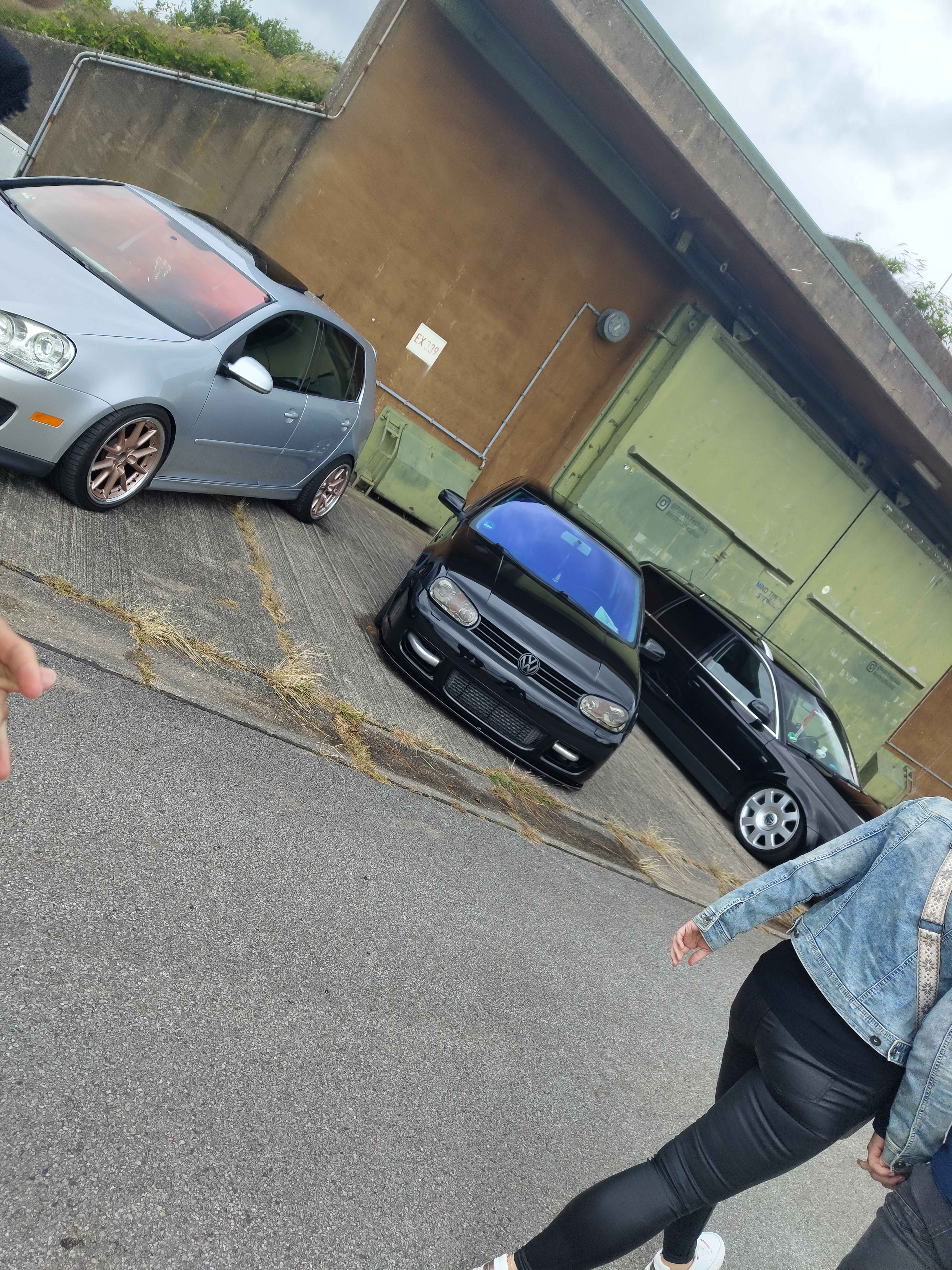 a car image is supposed to be here