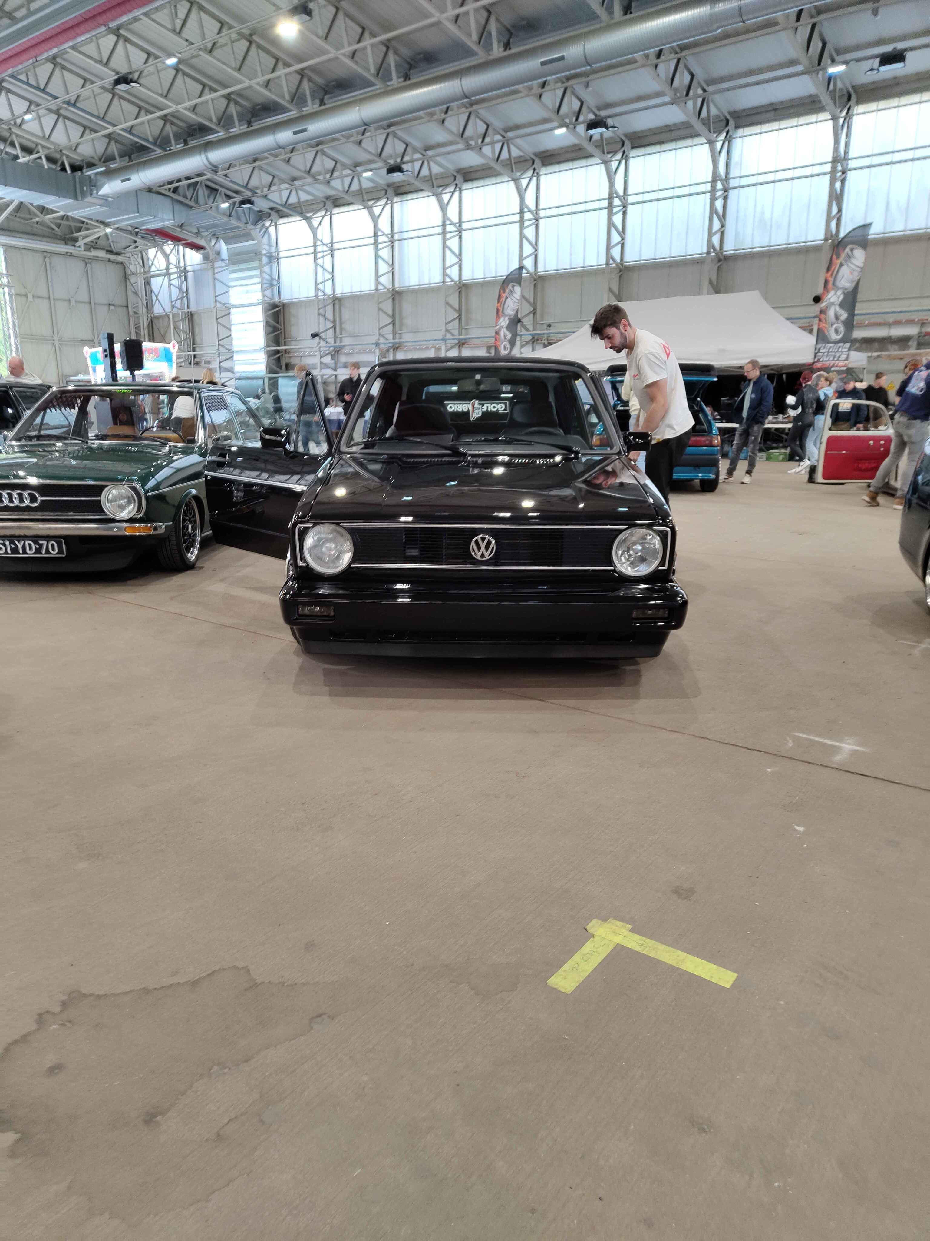 a car image is supposed to be here