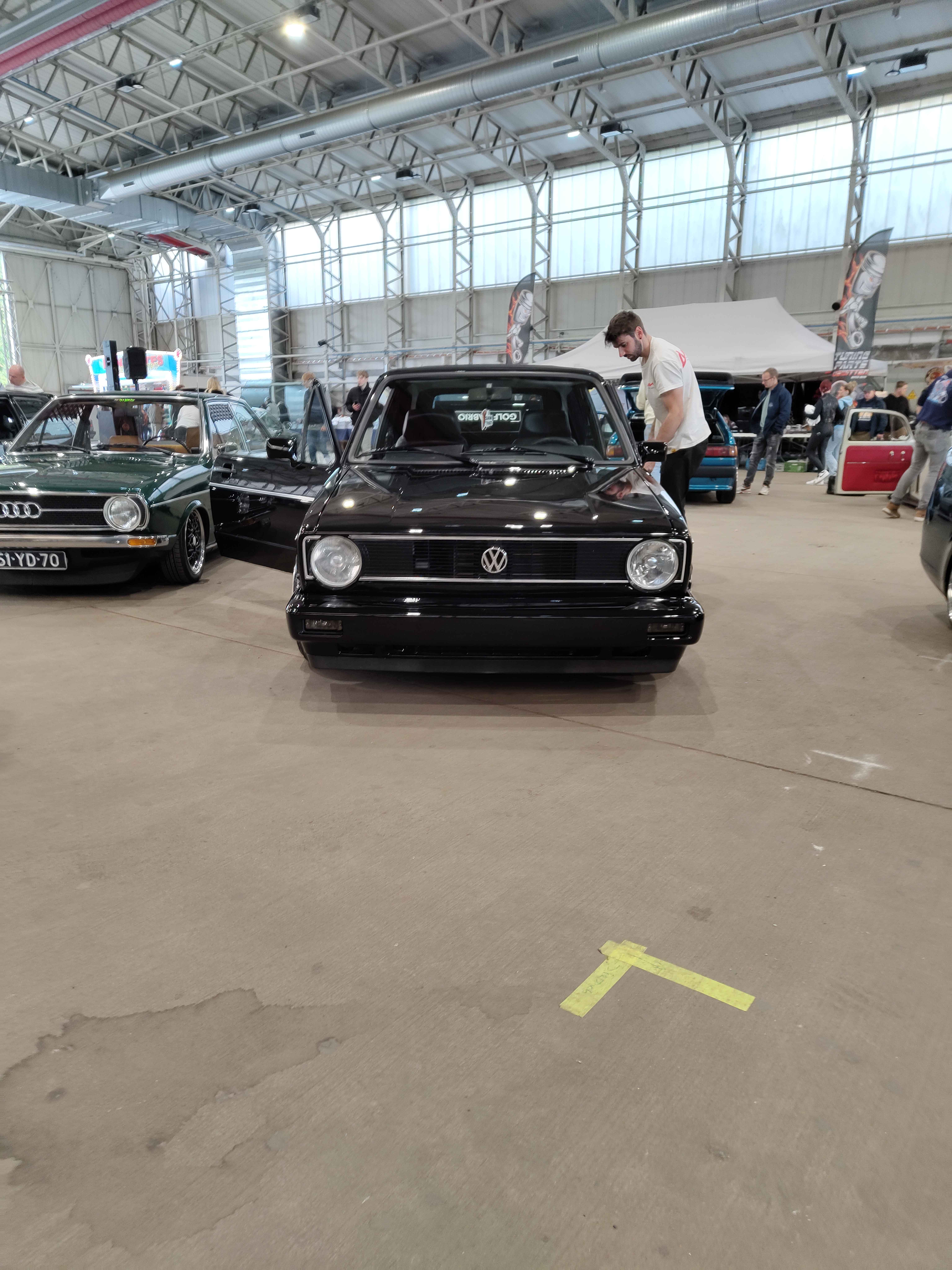 a car immage is supposed to be here