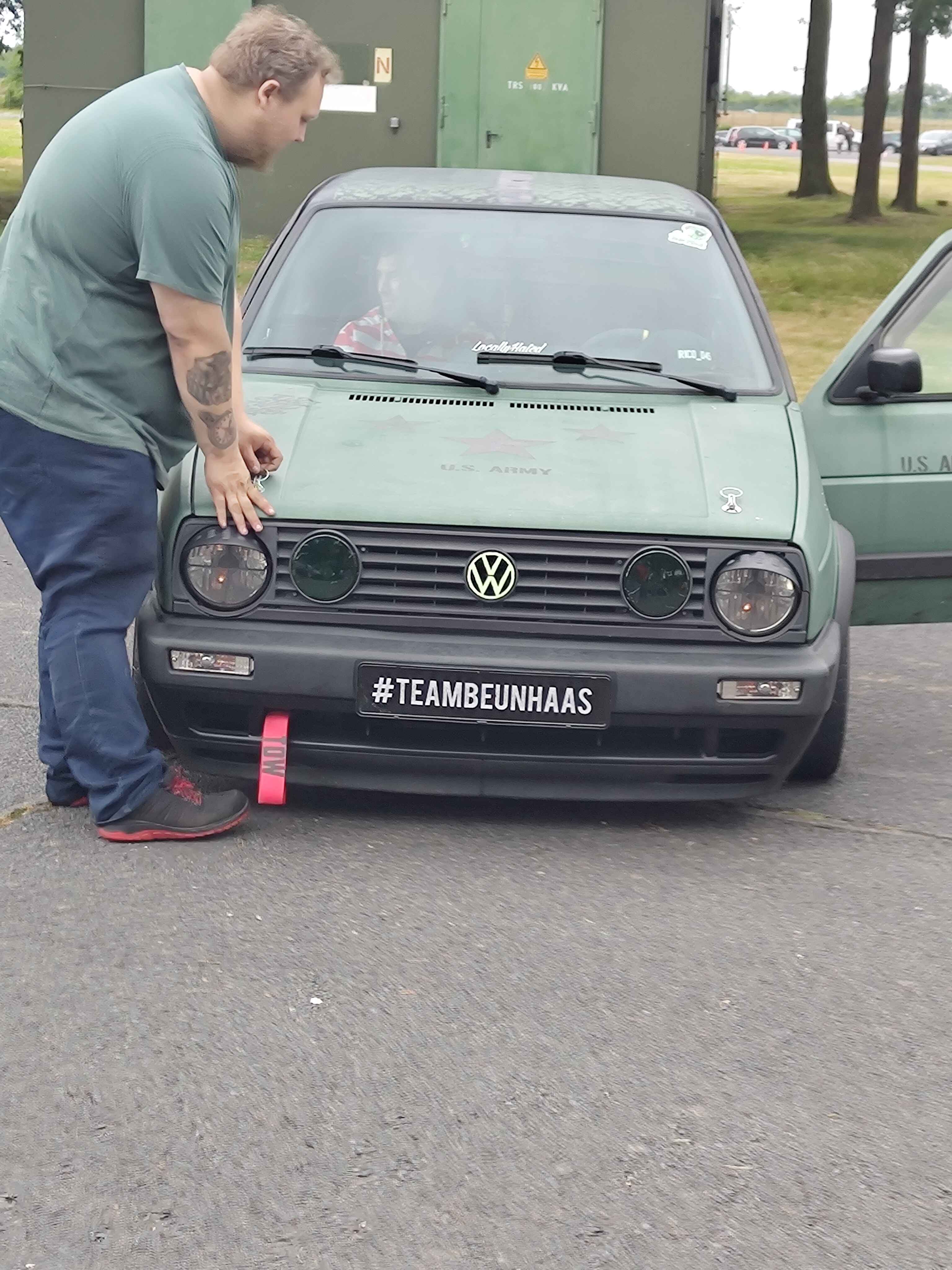 a car immage is supposed to be here